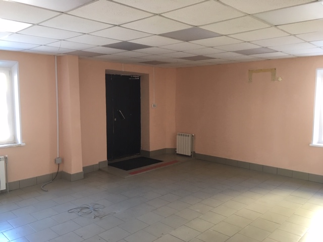 внутренний вид помещения в пристрое магазина Правдинск ул. Олимпийская